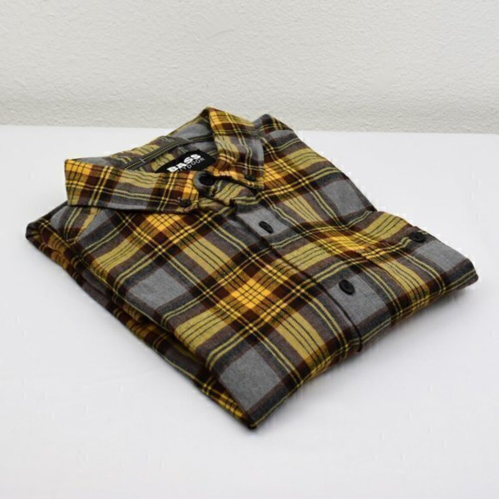 Bass Outdoor Long Sleeve Button-Down Shirt Size Med Color Yellow/Brown Plaid GUC